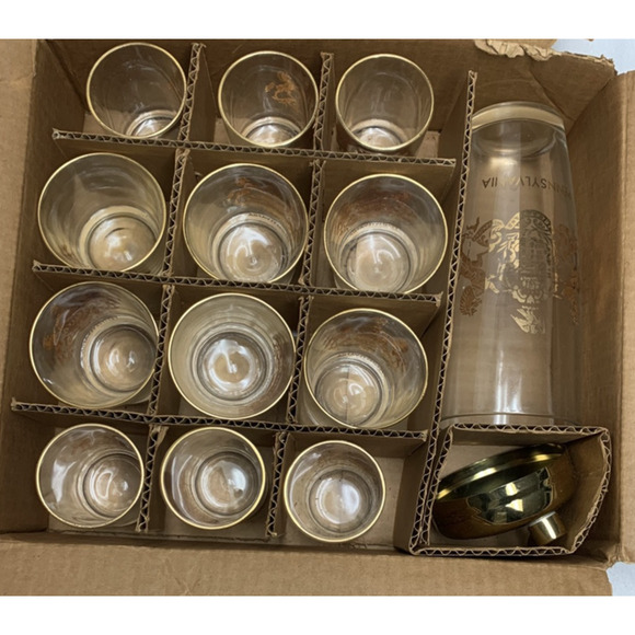 14 Pc Vtg Pennsylvania Coat of Arms Barware Set Shaker Glasses Gold Gilding NOS - Picture 2 of 15
